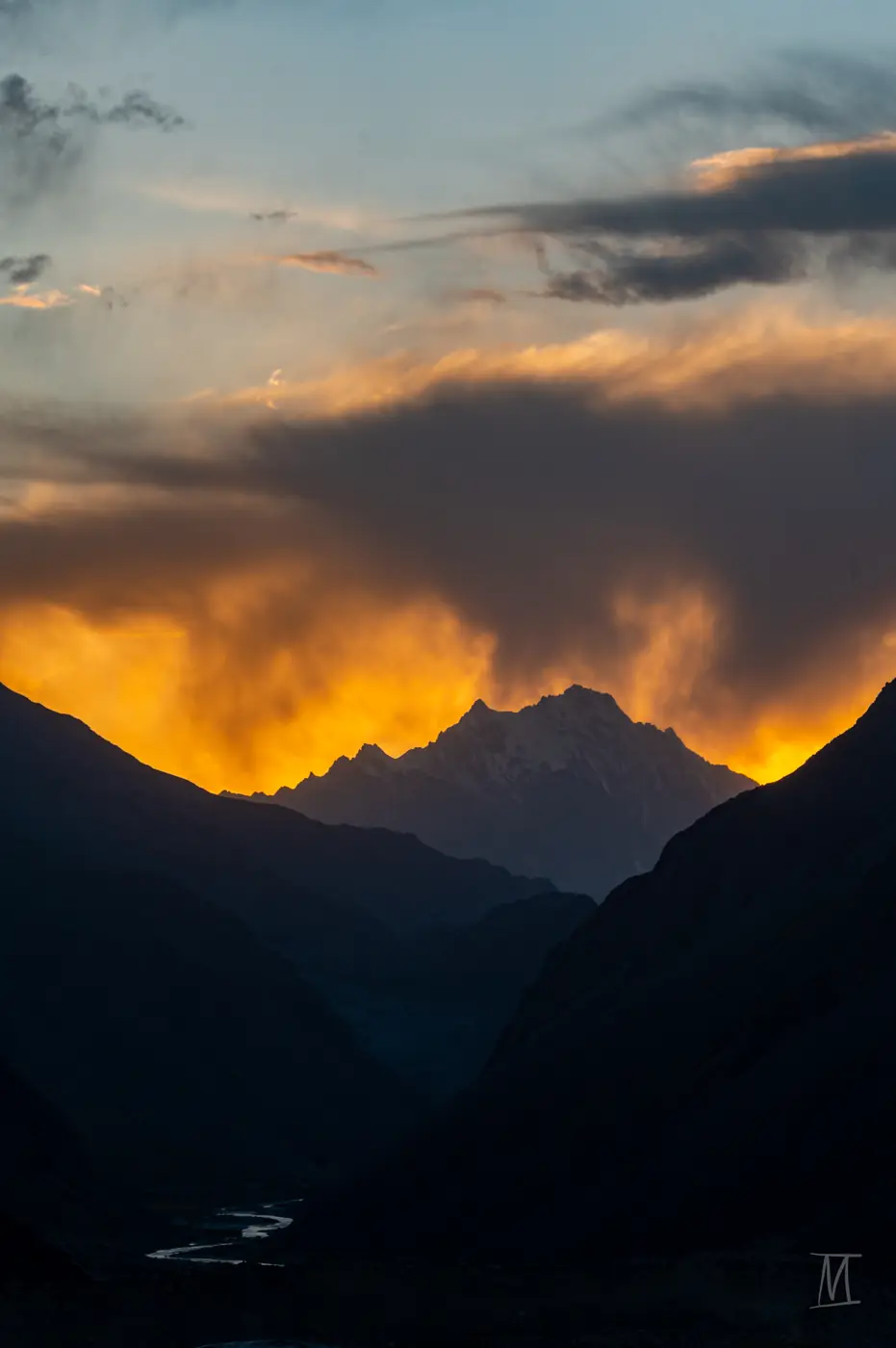 Passes, northern Pakistan. Photograph by Yashkuk