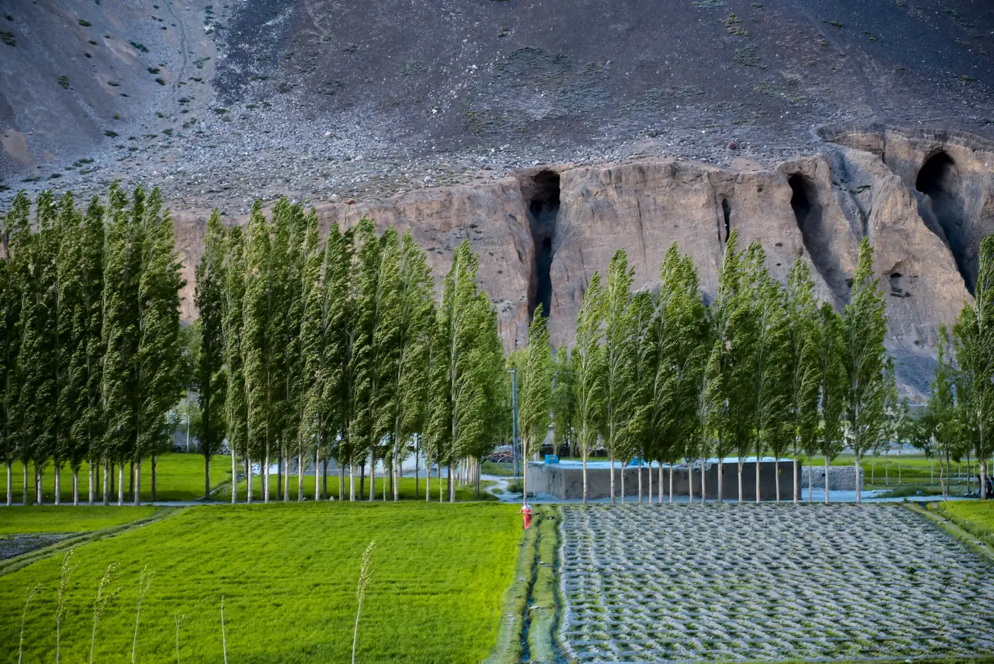 Valleys, northern Pakistan. Photograph by Yashkuk