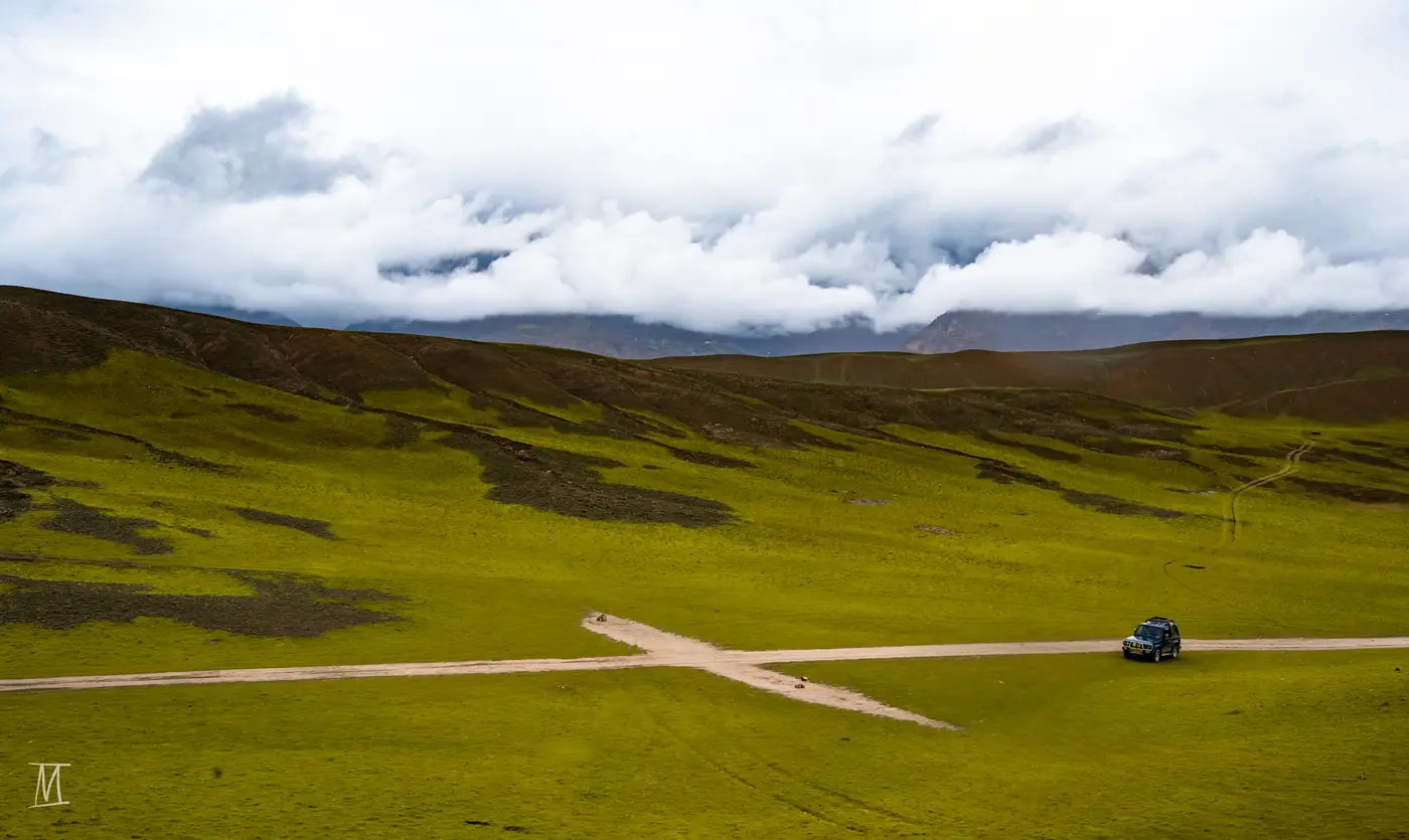 Valleys, northern Pakistan. Photograph by Yashkuk