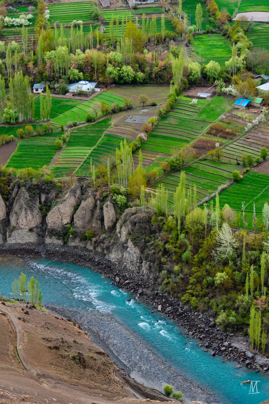 Valleys, northern Pakistan. Photograph by Yashkuk
